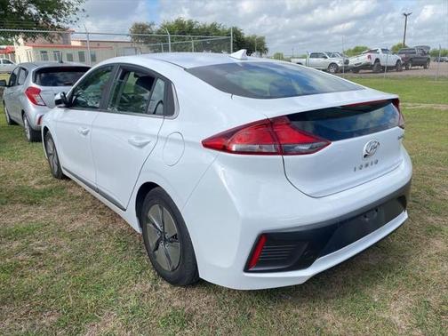 2021 Hyundai IONIQ Hybrid SE