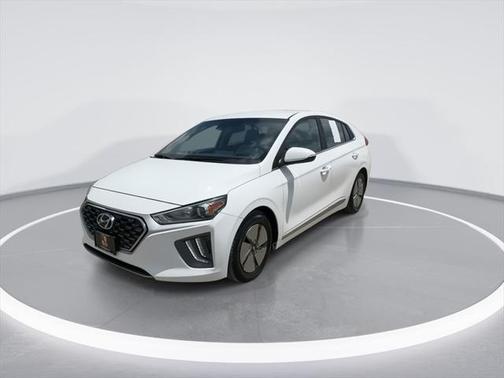 2021 Hyundai IONIQ Hybrid SE