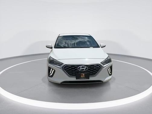 2021 Hyundai IONIQ Hybrid SE