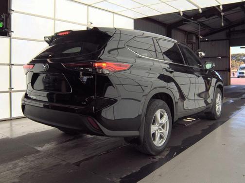 2020 Toyota Highlander Hybrid LE