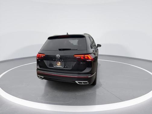 2024 Volkswagen Tiguan 2.0T SEL R-Line 4MOTION