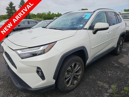 2022 Toyota RAV4 Hybrid XLE Premium