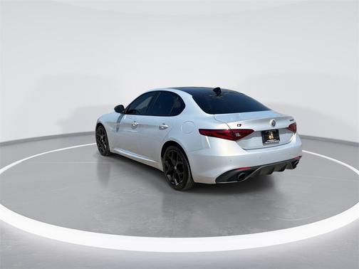 2020 Alfa Romeo Giulia Sport