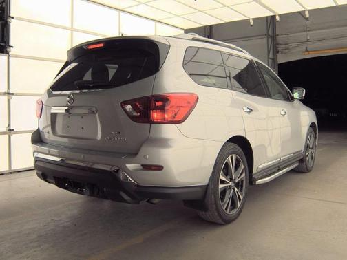 2020 Nissan Pathfinder Platinum 4WD