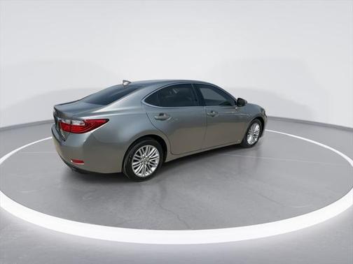 2015 Lexus ES 350 Crafted Line