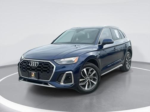 2022 Audi Q5 45 S line Premium Plus