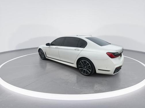2020 BMW 750 i xDrive