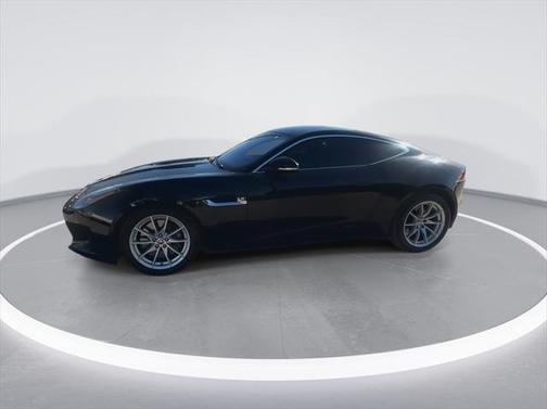 2019 Jaguar F-TYPE P300