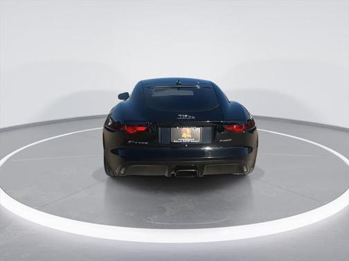2019 Jaguar F-TYPE P300