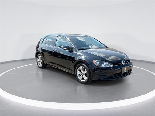 2017 Volkswagen Golf TSI Wolfsburg Edition 4-Door