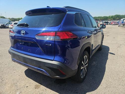 2023 Toyota Corolla Cross XLE