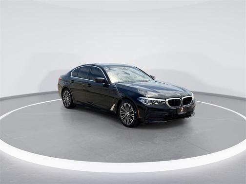 2019 BMW 530 530i
