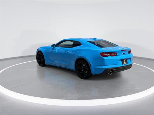 2022 Chevrolet Camaro RWD Coupe LT1