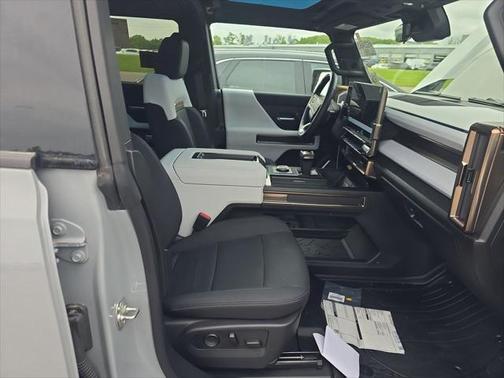 2024 GMC HUMMER EV SUV 2X