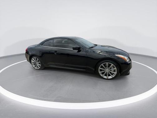 2010 INFINITI G37 Sport