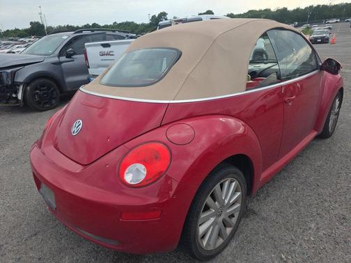 2008 Volkswagen New Beetle SE