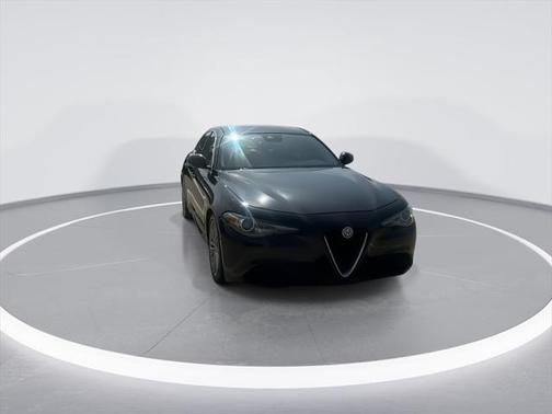 2018 Alfa Romeo Giulia Ti Lusso