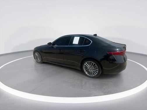 2018 Alfa Romeo Giulia Ti Lusso