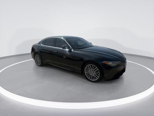 2018 Alfa Romeo Giulia Ti Lusso