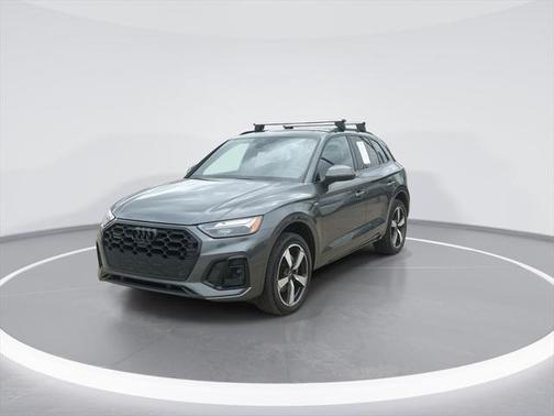 2022 Audi Q5 45 S line Premium Plus