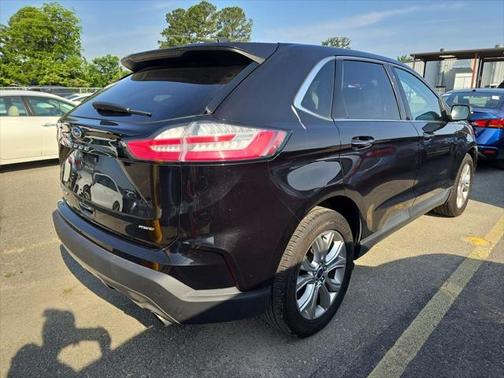 2021 Ford Edge Titanium