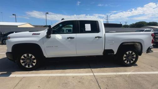 2024 Chevrolet Silverado 2500 Custom
