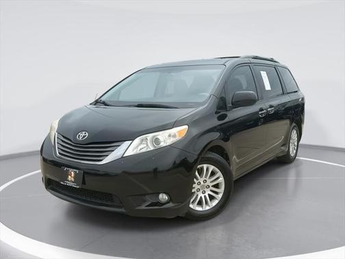 2014 Toyota Sienna XLE
