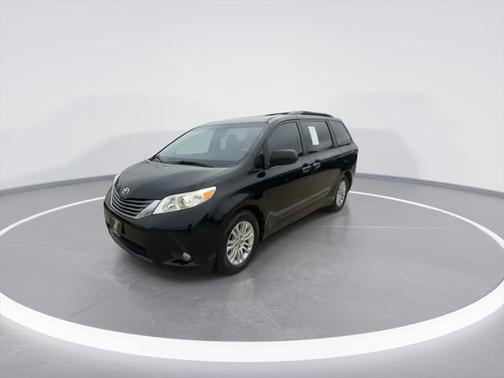 2014 Toyota Sienna XLE
