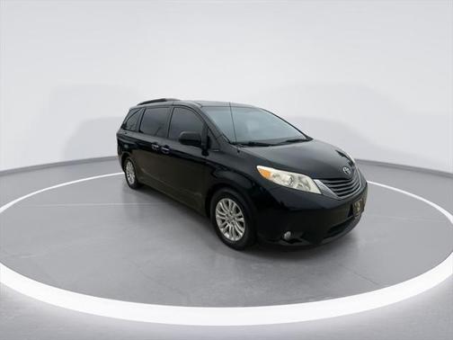 2014 Toyota Sienna XLE