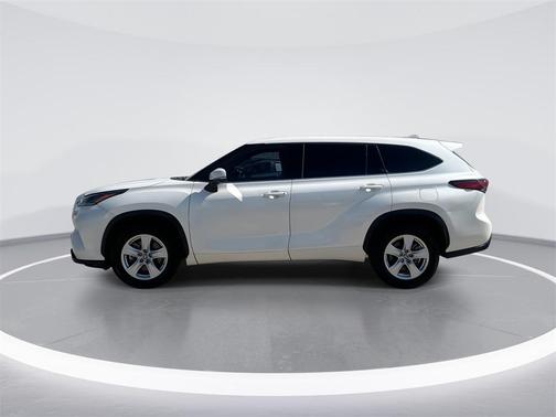2021 Toyota Highlander LE