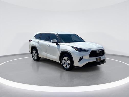 2021 Toyota Highlander LE