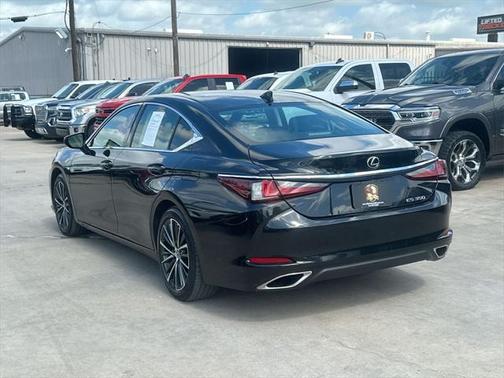 2022 Lexus ES 350 Base