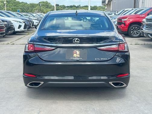 2022 Lexus ES 350 Base