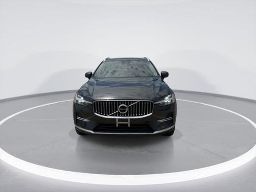 2022 Volvo XC60 B5 Inscription