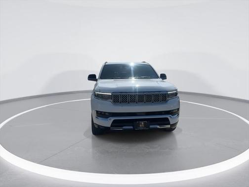 2023 Jeep Grand Wagoneer L Series III 4x4