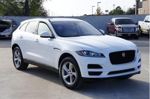 Photo 3 of 38 of 2018 Jaguar F-PACE 25t Premium