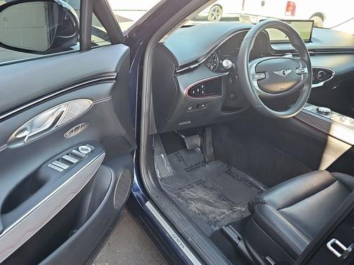 2024 Genesis GV70 2.5T