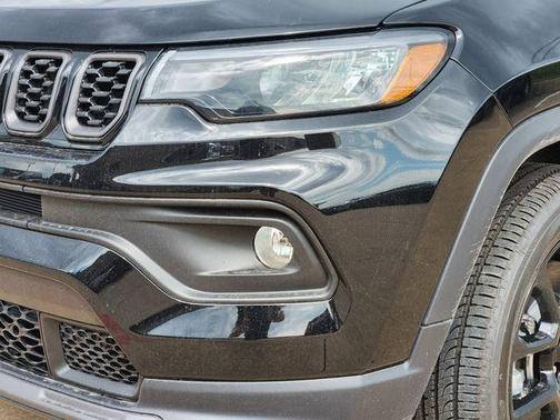 Diamond Black 2026 Jeep Compass Latitude