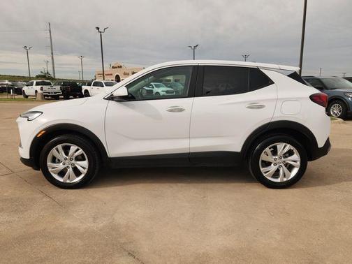 Summit White 2025 Buick Encore GX Preferred