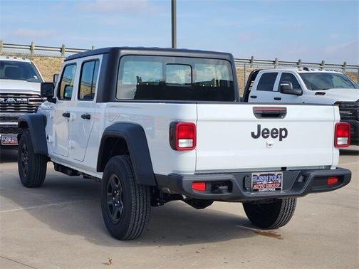 2026 Jeep Gladiator Sport