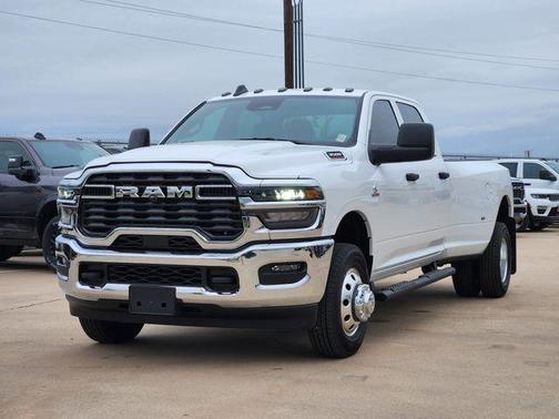 Bright White Clearcoat 2026 RAM 3500 Tradesman