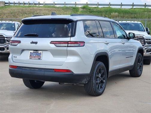 2025 Jeep Grand Cherokee L Laredo