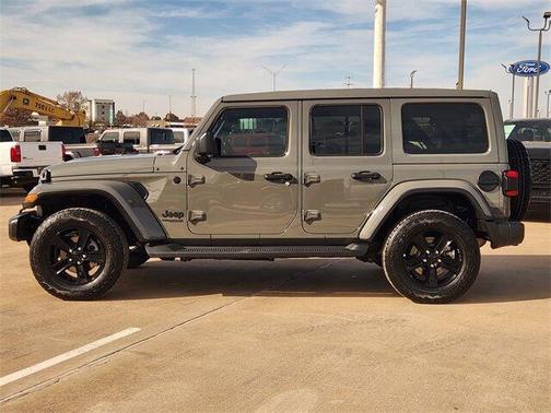 2021 Jeep Wrangler Unlimited Sahara Altitude