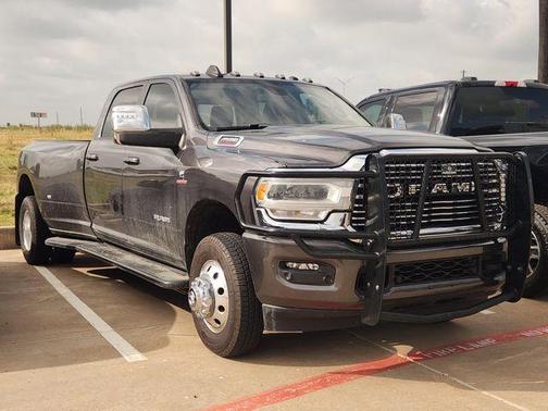 Diamond Black 2023 RAM 3500 Laramie