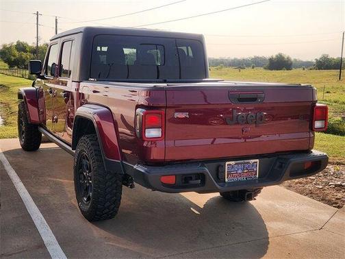 2022 Jeep Gladiator Sport