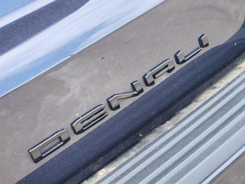 2024 GMC Yukon XL Denali Ultimate