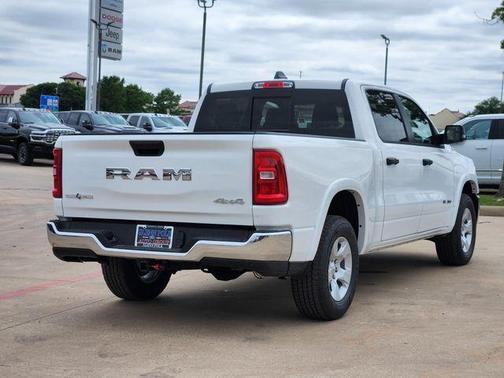 Bright White Clearcoat 2026 RAM 1500 Big Horn/Lone Star