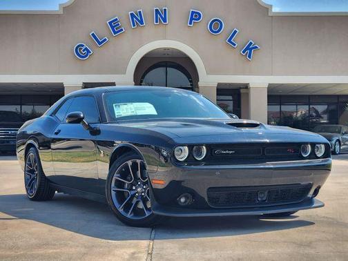 Pitch Black Clearcoat 2023 Dodge Challenger R/T Scat Pack
