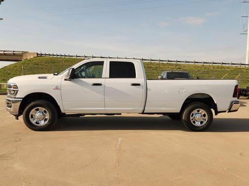 Bright White Clearcoat 2026 RAM 2500 Tradesman
