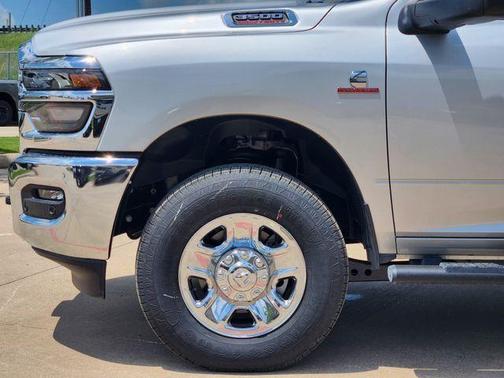 Silver Zynith 2026 RAM 3500 Tradesman